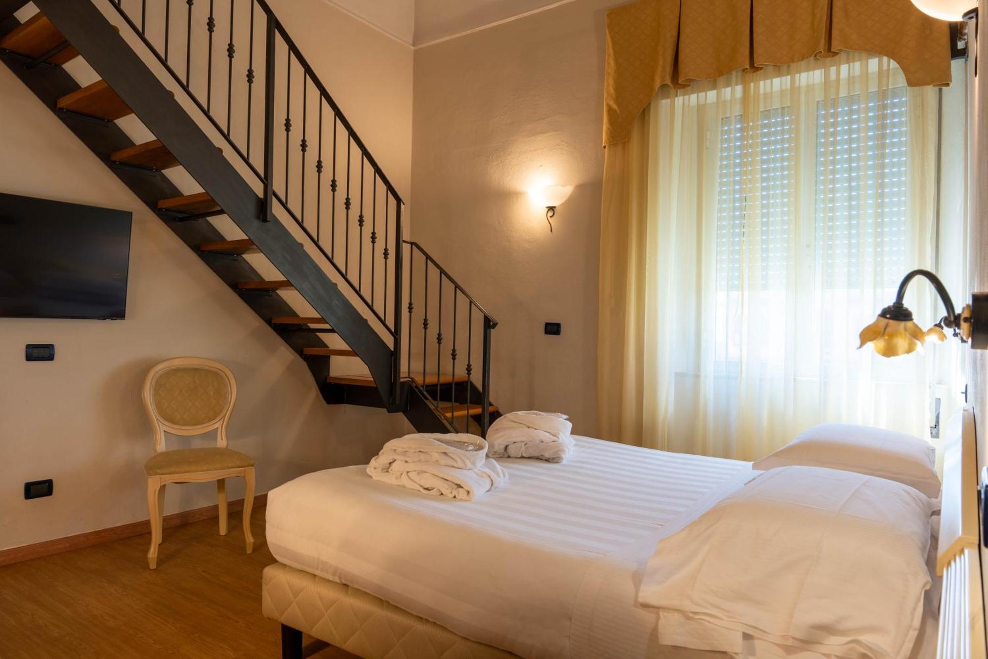 Hotel London Viareggio Exterior foto