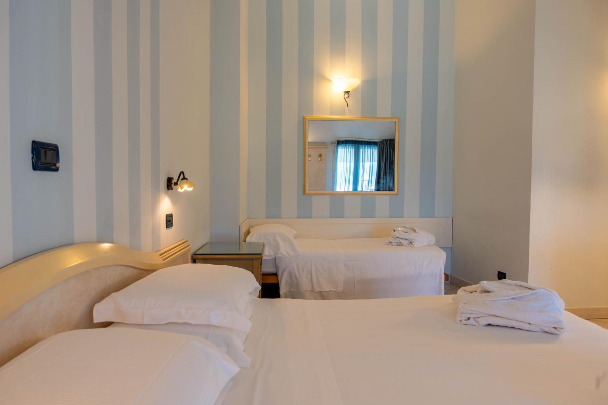 Hotel London Viareggio Exterior foto